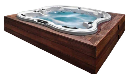 Monarch Hot Tub – Spacious 5-Person Spa